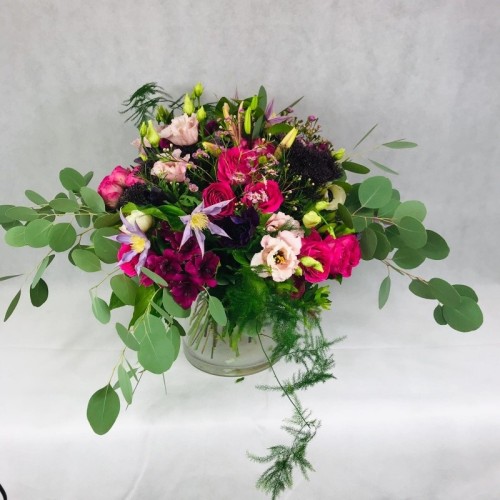 Colourful flower arrangement (Compact)